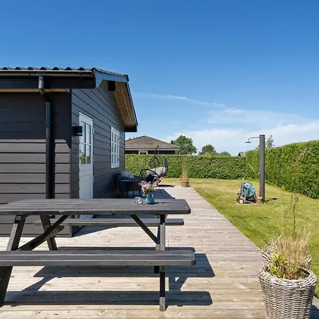 Kim - 250m From The Sea By Interhome