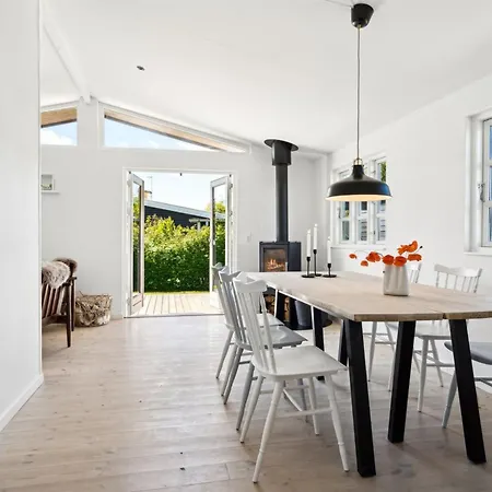 Kim - 250m From The Sea By Interhome Casa de Férias Bogense