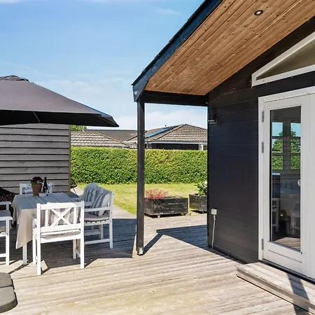 Ferienhaus Kim - 250m From The Sea By Interhome