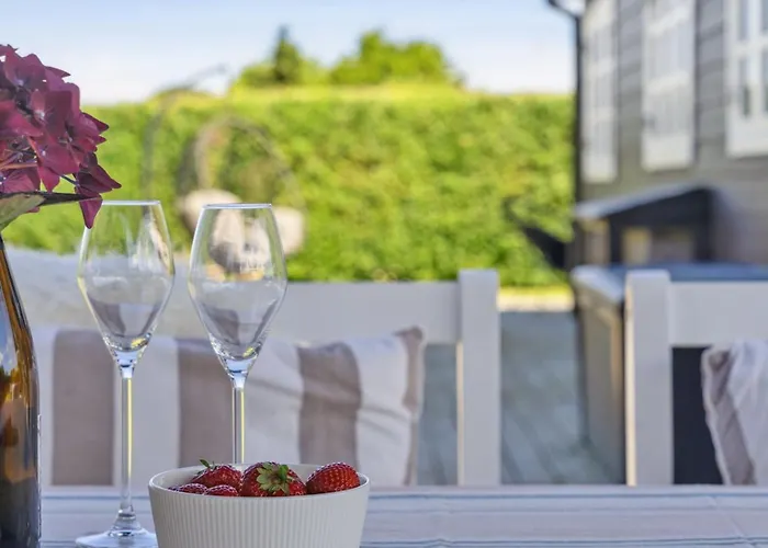 Kim - 250m From The Sea By Interhome